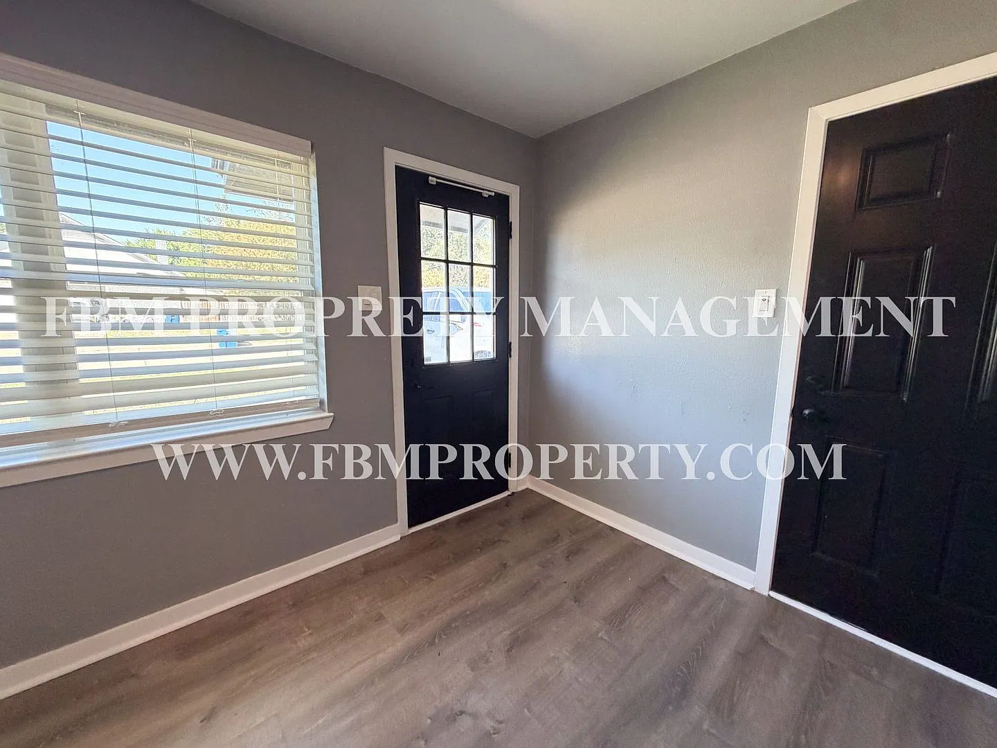 4 bed, 2.0 bath, 1665 sqft, $2,100 — Photo 3