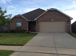 4813 E Dallas St, Broken Arrow, OK 74014