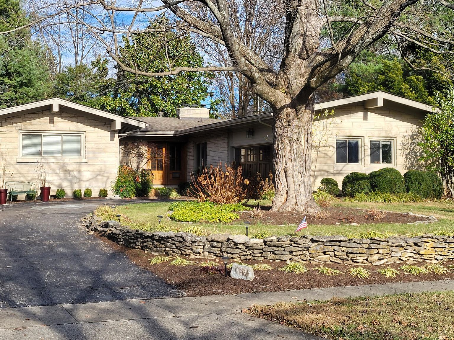 33600 Mound Road