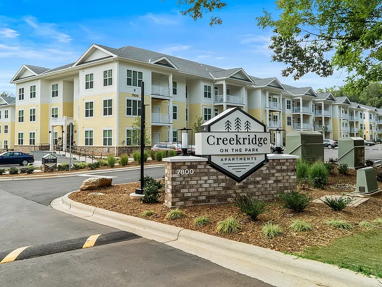 Creekridge on the Park — Photo 1