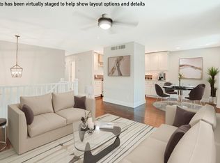 1411 Oakland Rd, Wayzata, MN 55391