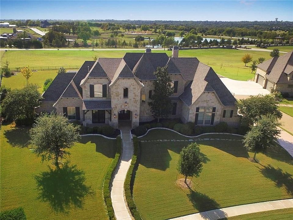 1st image of 133 Manor Dr