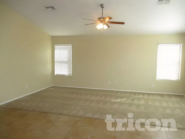 4939 W Burgess Ln — Photo 4