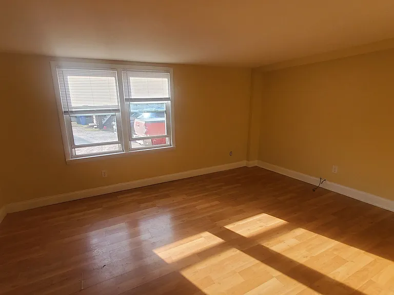 16 Park St #2 — Photo 7