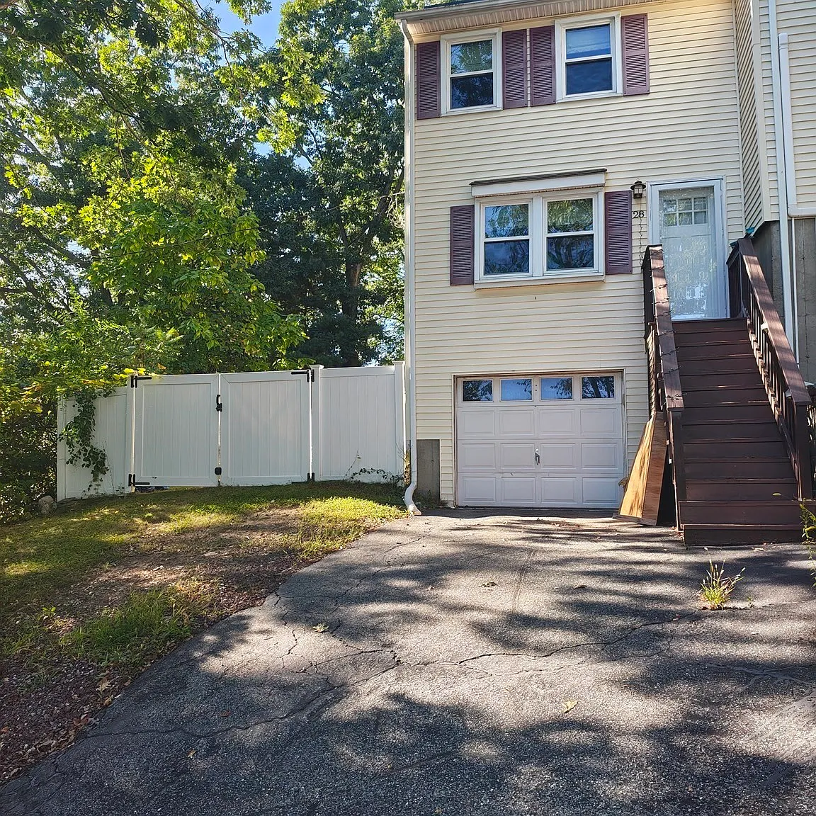 2 bed, 1.5 bath, 960 sqft, $2,425 — Photo 3