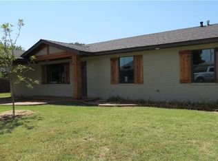 217 W 5th St, Duke, OK 73532