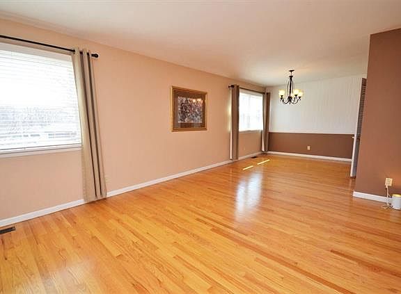 3rd image of 3957 Coachella Dr