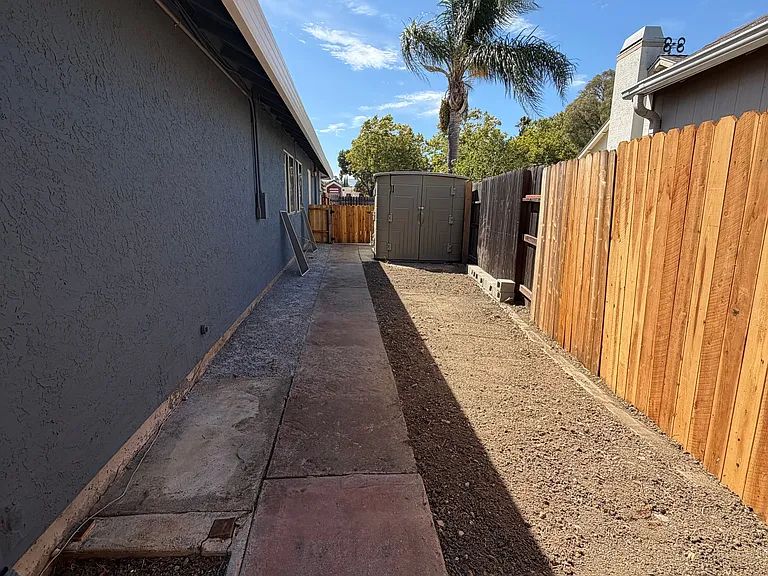 6260 Vanden Rd — Photo 43