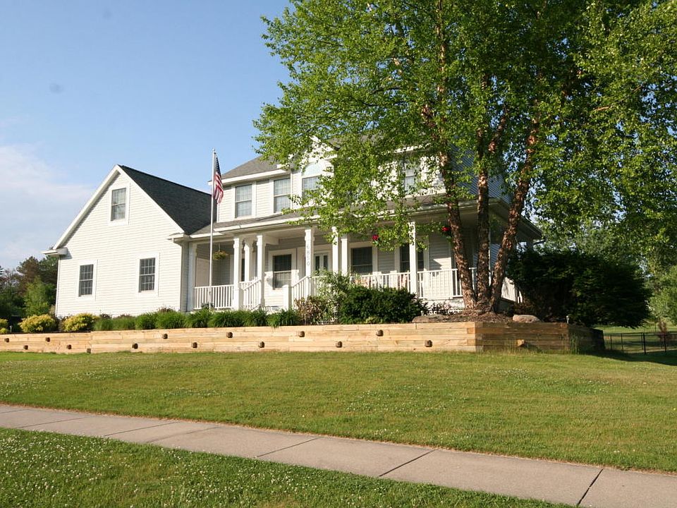 1st image of 6850 Lake Bluff Dr NE