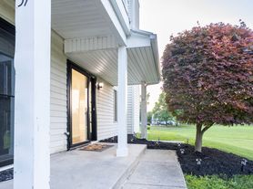 35 Churn Rd, Matteson, IL