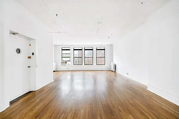 Rented by Compass | media 9