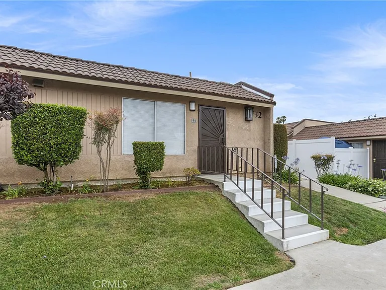 732 W Lambert Rd #34 — Photo 17