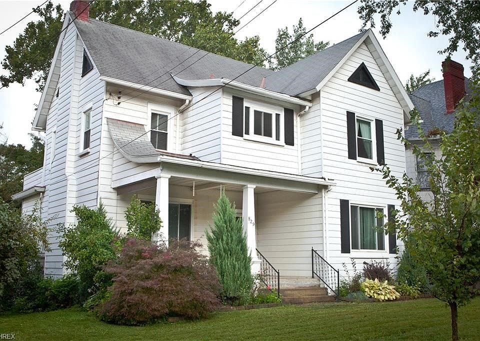Welcome to 829 Quincy Street in Parkersburg