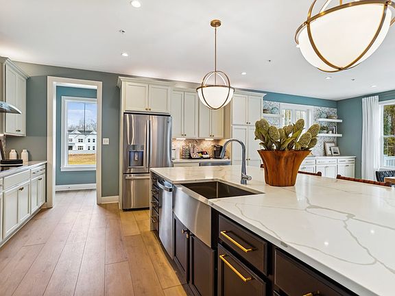 Kingsport II Kitchen