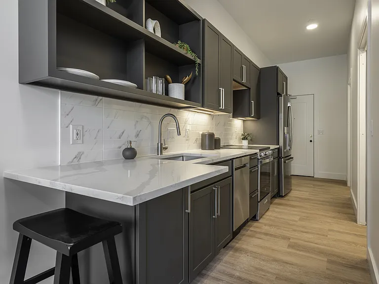Maple Square Apartments — Photo 23