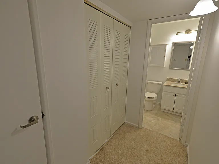 Durham Court Apartments — Photo 44