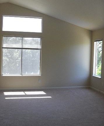 4th image of 16596 Meadow Oaks Dr