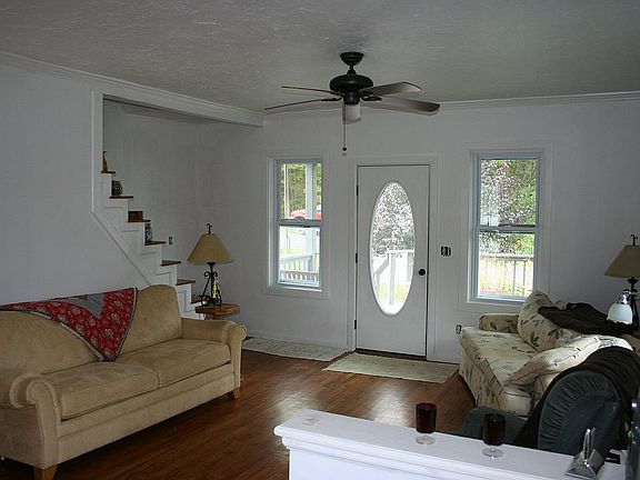 5th image of 10342 School St