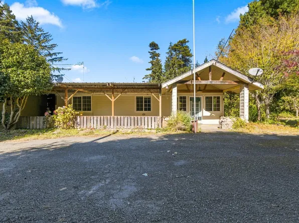 16019 Us Highway 101 N, Klamath, CA 95548