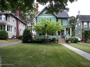 56 Court St, Freehold, NJ 07728
