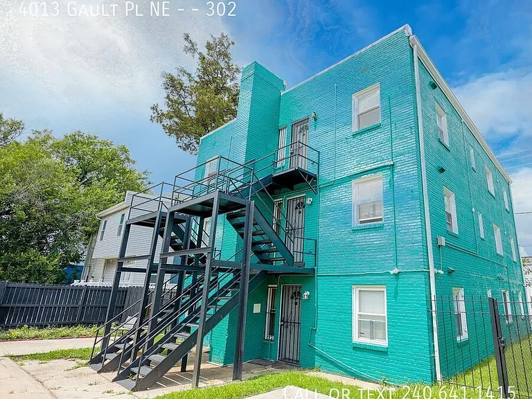 4013 Gault Pl NE #302 — Photo 11