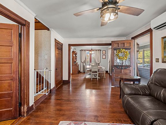4th image of 12 Greenwood Street