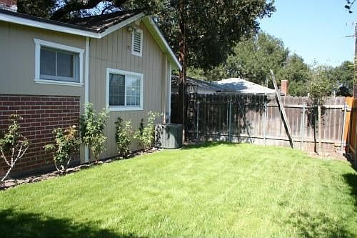 1st image of 112 N Lincoln Pl