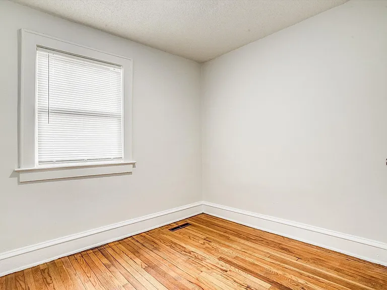 3817 S Benton Ave — Photo 9
