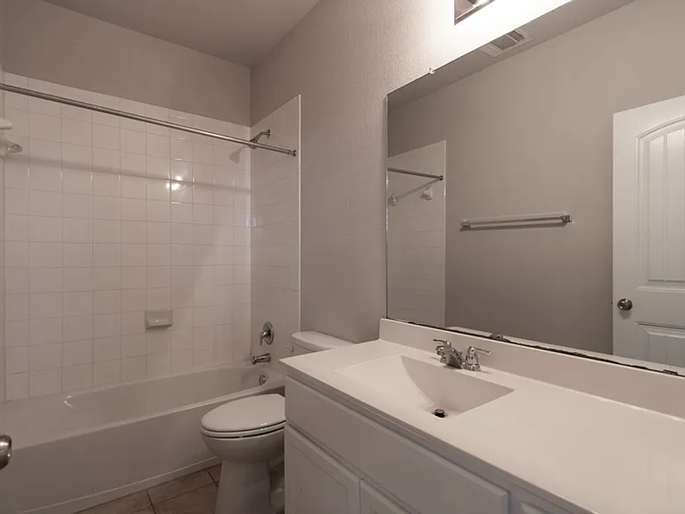 2880 Donnell Dr #4101 — Photo 30