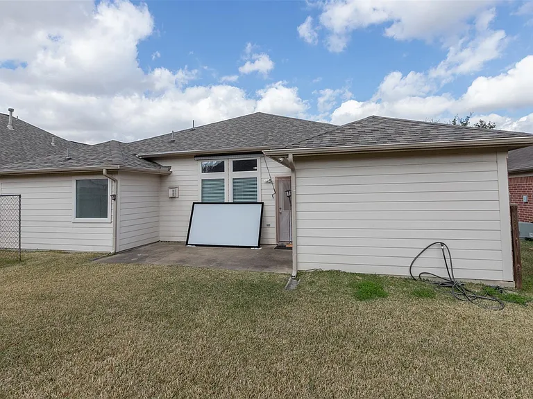 20547 Upland Fair Ln — Photo 31