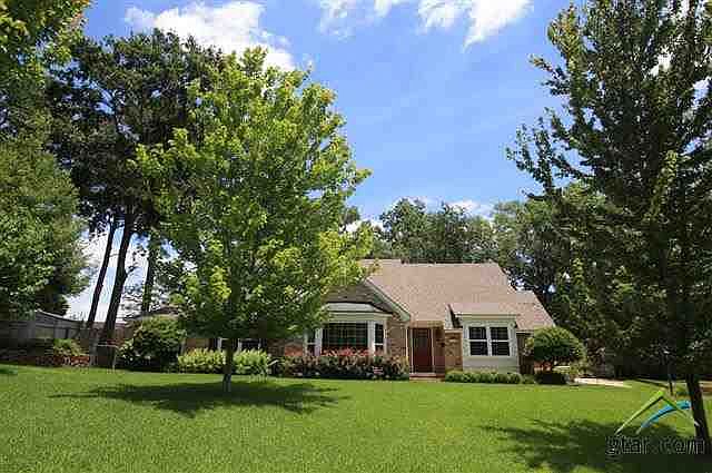 1st image of 3326 McMillan Dr