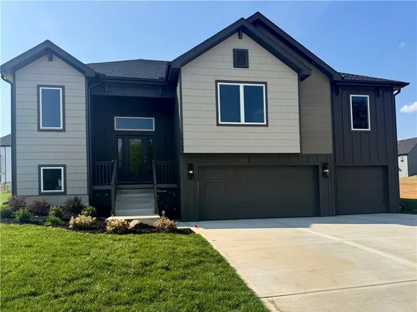 18150 NW 127th St, Platte City, MO 64079