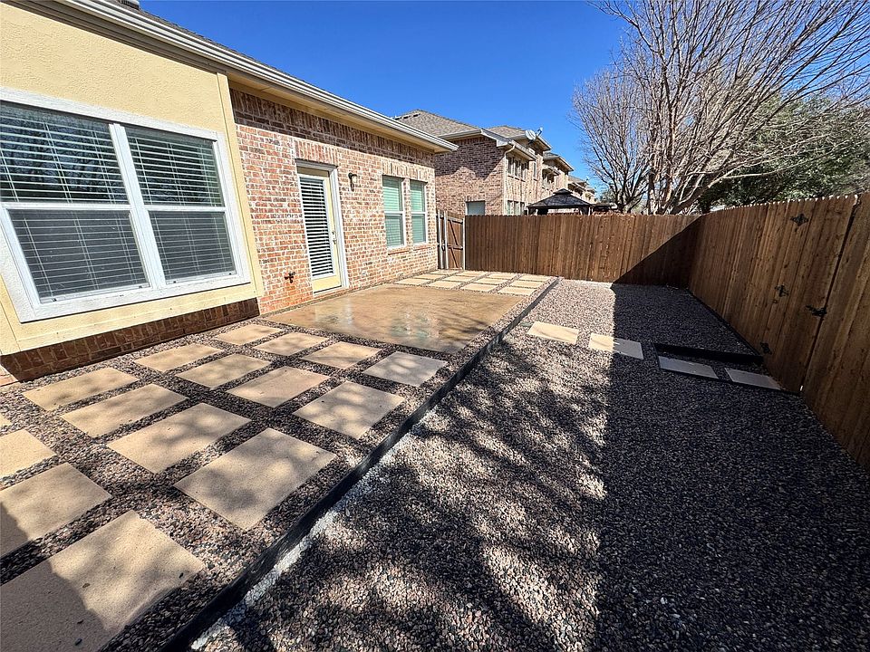 1st image of 10035 Wake Bridge Dr