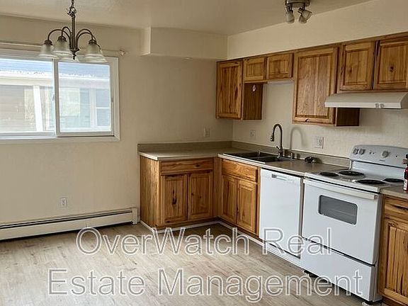 2nd image of 827 E 11th Ave APT 4