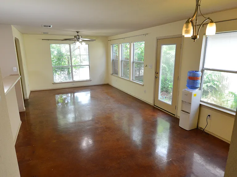 4521 Felicity Ln — Photo 1