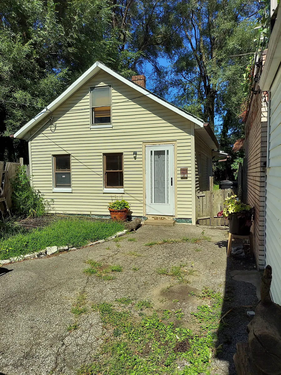 Building Photo - 1517 E 41st St