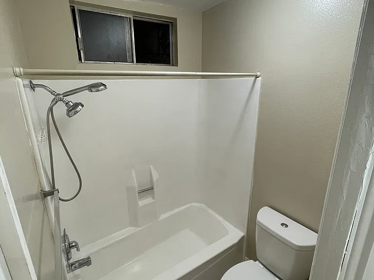 6944 Kester Ave — Photo 20