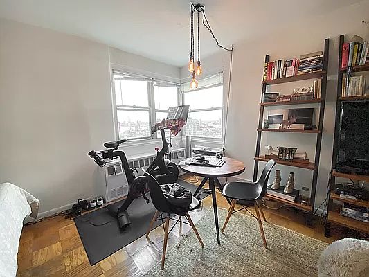 4th image of 3 Sheridan Sq APT 18D