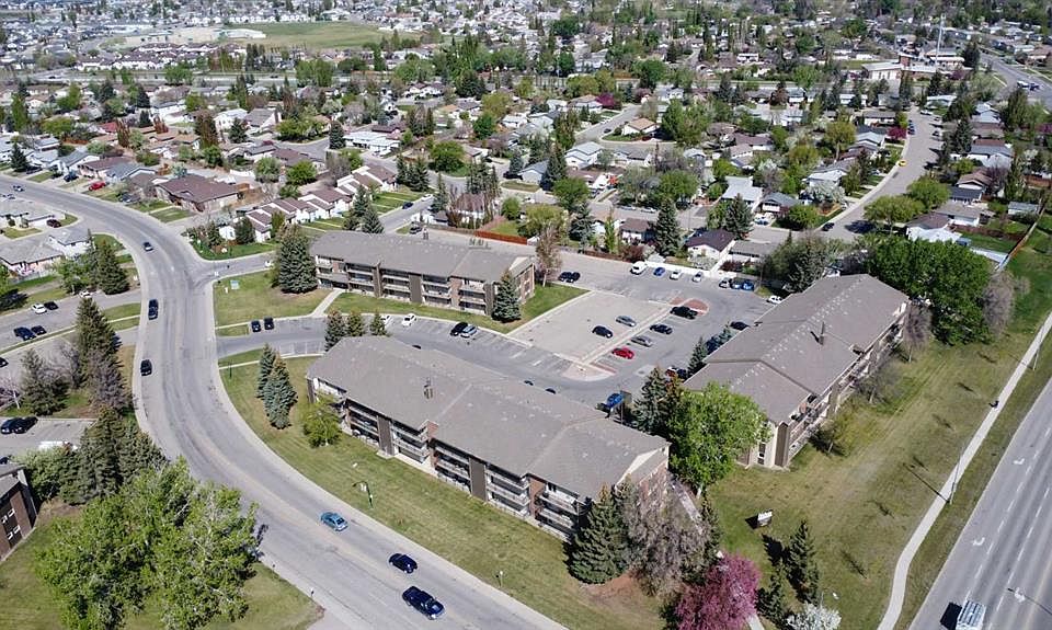 1st image of 401 E Columbia Blvd W #212