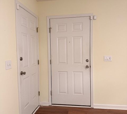 2nd image of 432 Dahoon Dr
