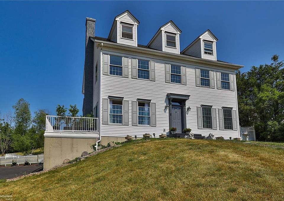 429 Danielle Dr, Nazareth, PA 18064 Zillow