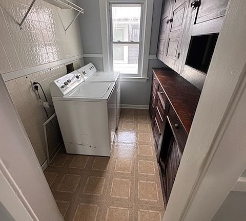 5th image of 1104 Tamarack Ave NW #2