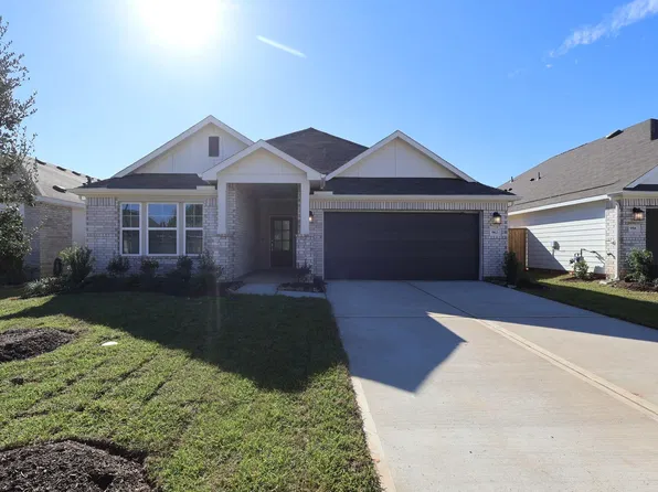 962 Garden Path Dr, Willis, TX 77378