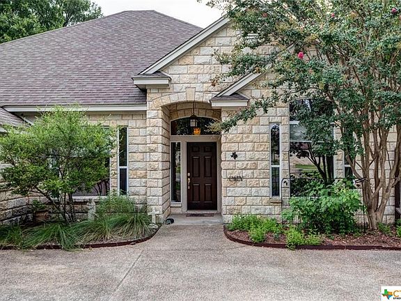 2nd image of 107 Cliff Cir