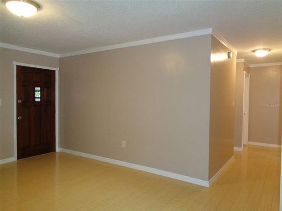 4th image of 1112 Henry Balch Dr