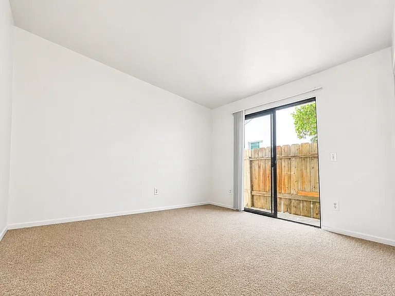 1749 Reed Ave #B — Photo 11