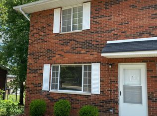5271 W Pea Ridge Rd APT 1, Huntington, WV 25705