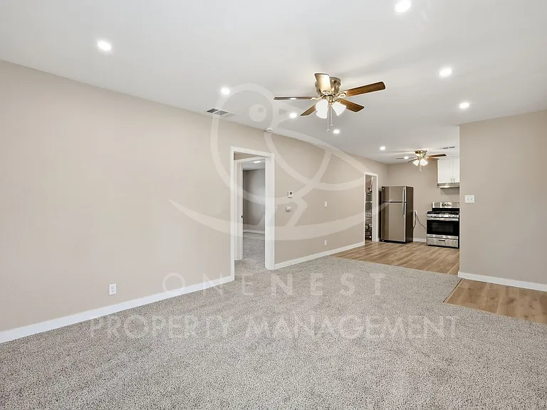 4617 13th Ave — Photo 6