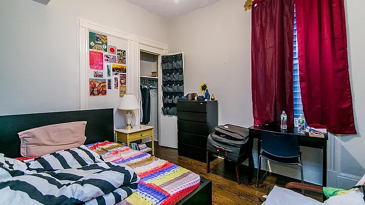 Rented by Nooklyn NYC LLC | media 21