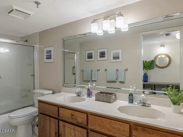 1513 Ocean Shore Blvd #2C — Photo 12